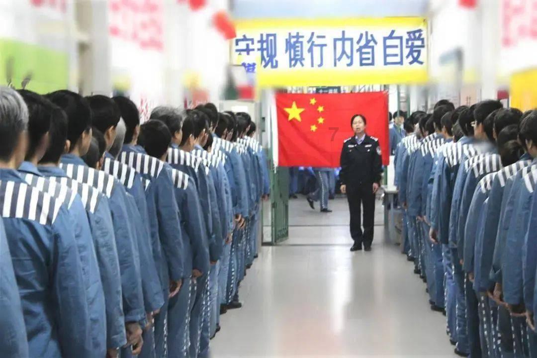 叠方块消消看